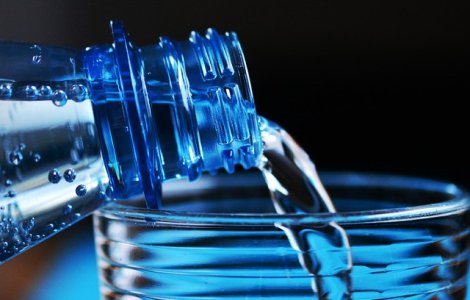 Cluj: Primaria amplaseaza puncte de distribuire a apei potabile in mai multe zone din oras