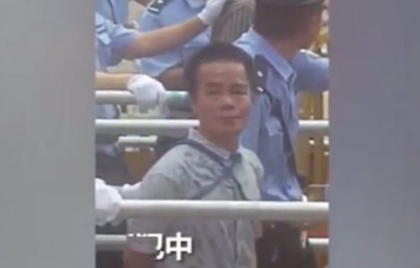 China: 13 traficanti de droguri au fost condamnati la moarte, in fata a 10.000 de oameni