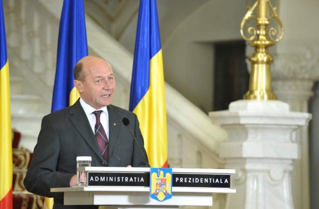 Basescu: Romania ar trebui sa invete de la China si India