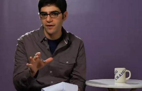  Video  A cerut pe YouTube un milion de dolari! Si l-a primit!