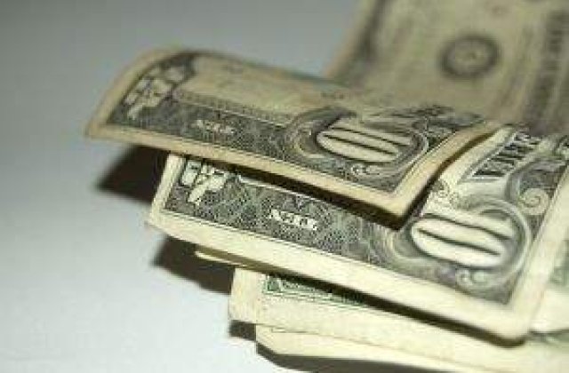 Cadouri de sute de dolari de la demnitari romani pentru americani