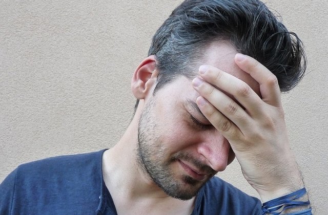 Neurolog: Caldura duce la deteriorarea metabolismului cerebral. Un edem cerebral poate fi evitat daca te feresti de soare