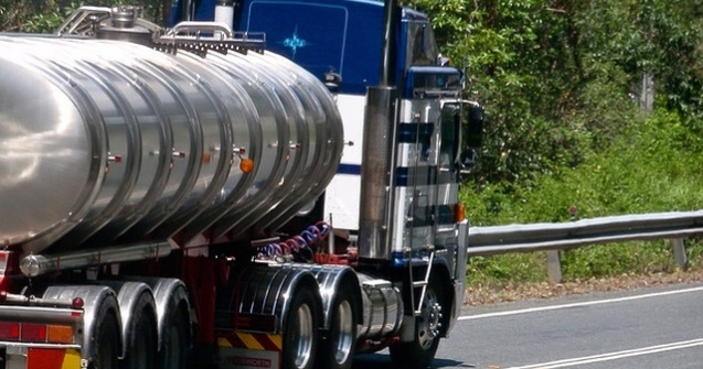 Ialomita: Cisterna plina cu zece tone de azot, implicata intr-un accident. Doua persoane si-au pierdut viata