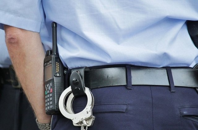 O tanara este cercetata pentru tulburarea manifestatiei de sustinere a familiei traditionale