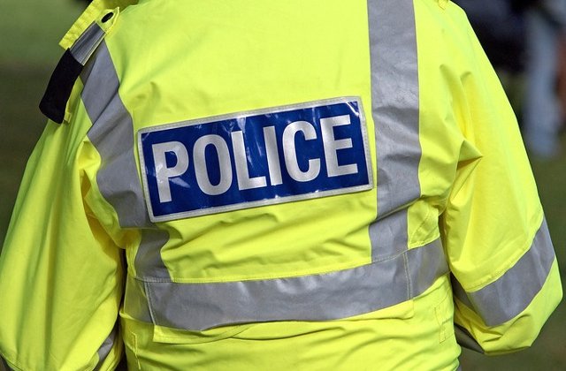 Focuri de arma in fata unei moschei la Avignon. Opt persoane au fost ranite