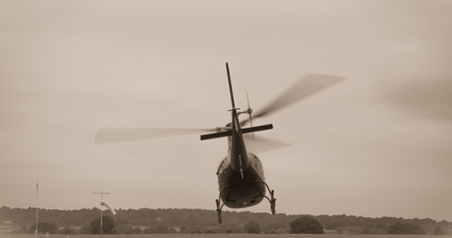 Un suspect inarmat, ucis pe un aeroport din Oregon dupa ce a incercat sa fure un elicopter