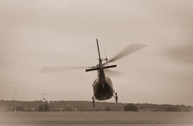 Un suspect inarmat, ucis pe un aeroport din Oregon dupa ce a incercat sa fure un elicopter