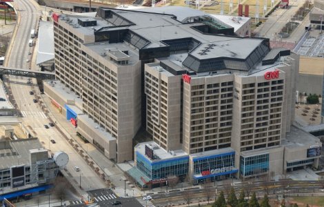  Video  Raspunsul CNN la clipul in care Trump tranteste la pamant si loveste sigla postului de televiziune