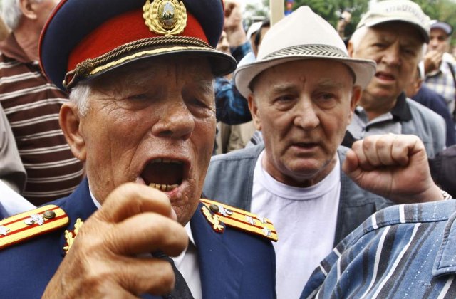 3% din pensionarii consuma 10% din bugetul total