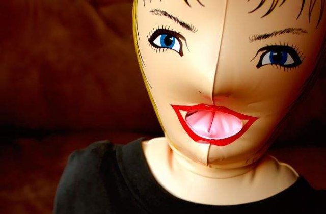 Romanii fac reclamatii trasnite