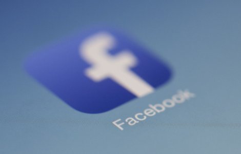 Facebook va ascunde prietenii care publica prea multe postari