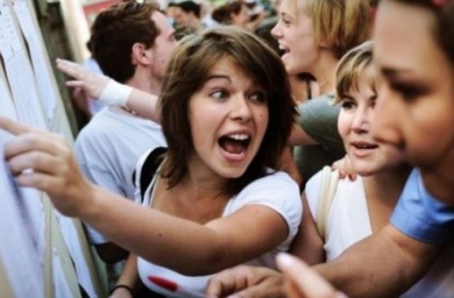 Rezultate BACALAUREAT 2017: Ministerul Educatiei: Rata de promovare la bacalaureat - 71,4 la suta. 97 candidati au obtinut media 10