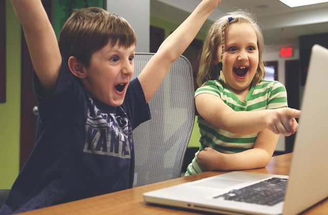 Cluj-Napoca: Expozitie cu jocuri pe calculator, create de copii