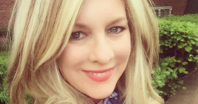 American Airlines: Insotitoare de zbor "otravita" de uniforma