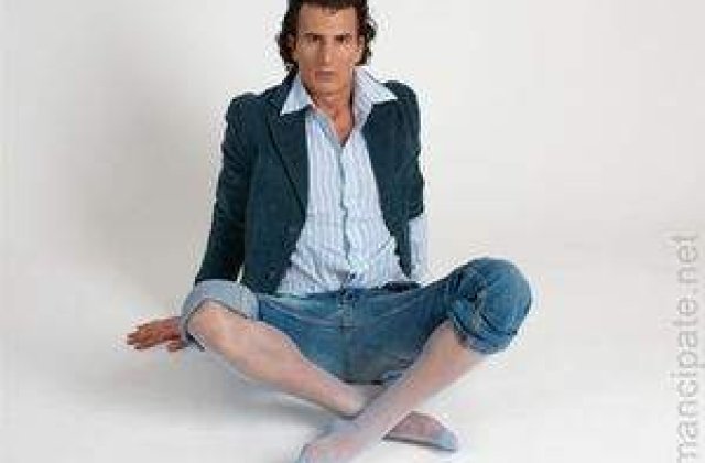 Imagini amuzante: Dresuri colorate pentru barbati