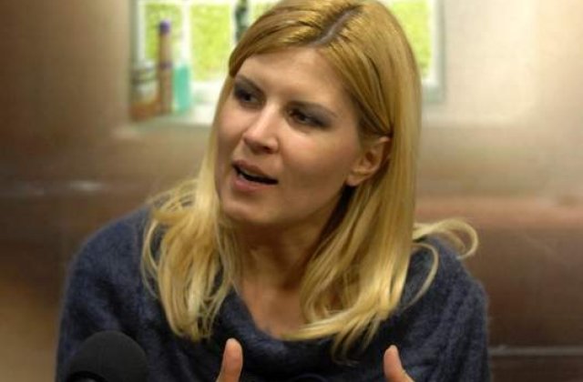 Elena Udrea: Huiduielile nu au fost "autentice"