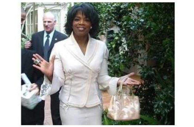 Oprah Winfrey are o sora vitrega de care a aflat anul trecut