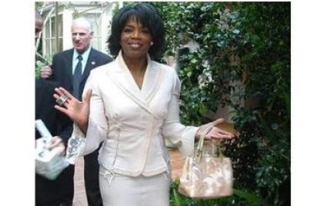Oprah Winfrey are o sora vitrega de care a aflat anul trecut