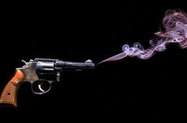 Focuri de arma in Capitala pentru prinderea unor hoti