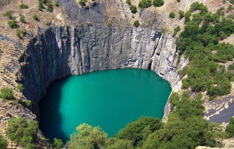  Top  Cand omul sculpteaza natura