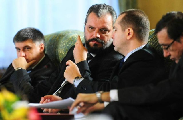 Eckstein le promite autonomie ungurilor