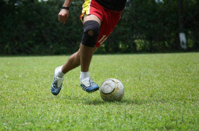 Fotbal: Tineretul, peste seniori!
