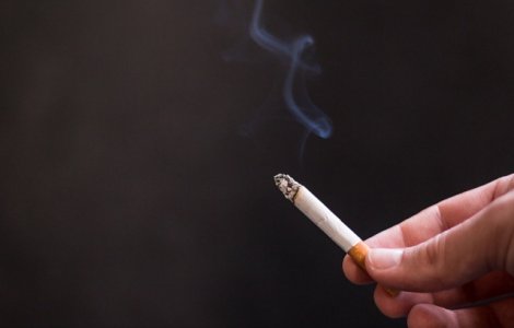 Romanii fumeaza 10% din tigarile de contrabanda traficate la nivelul Uniunii Europene