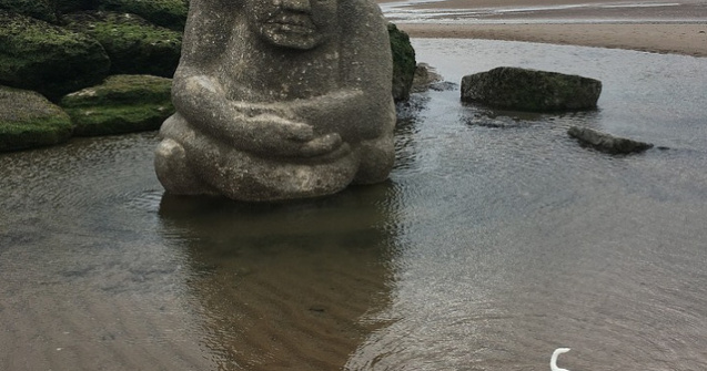  Top  Top 10 cele mai amuzante fotografii cu statui