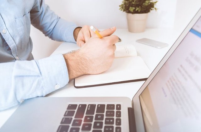 Top 7 trucuri psihologice care te vor ajuta sa-ti imbunatatesti productivitatea