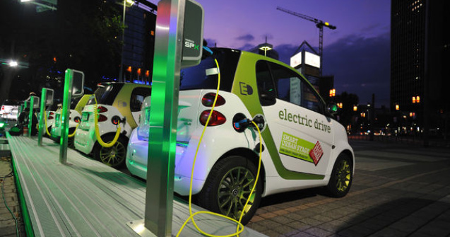 Un nou proiect eco: E.ON si Mol vor instala 40 de statii de incarcare pentru vehiculele "verzi"