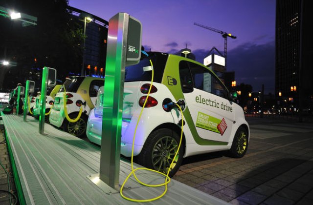 Un nou proiect eco: E.ON si Mol vor instala 40 de statii de incarcare pentru vehiculele "verzi"