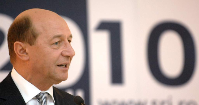 Basescu se lauda la Strasbourg cu Legea Educatiei