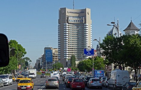 Trei solutii pentru fluidizarea traficului din Capitala