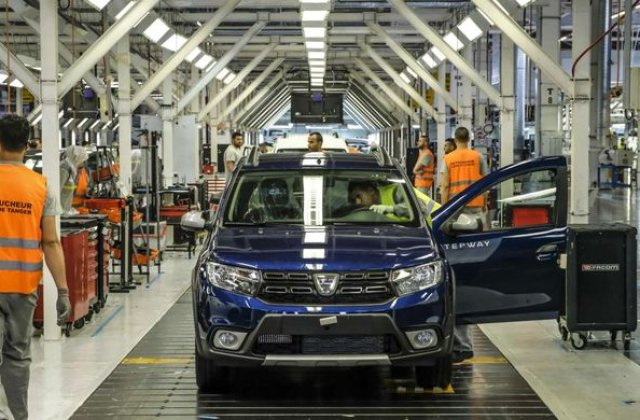 Sarbatoare in Tanger: uzina marocana a produs un milion de masini Dacia