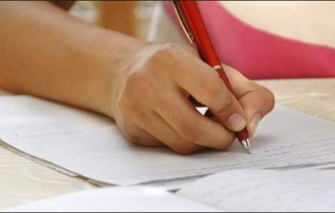 Ministerul Educatiei: Se mentine masura eliminarii de la Bacalaureat a celor doi candidati din Dambovita