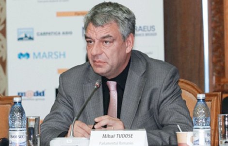 Tudose, lasat singur la conferinta de presa de la Bruxelles