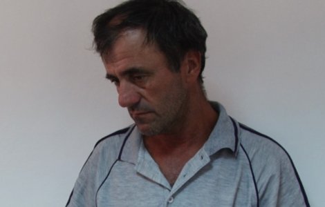 Un barbat a fost arestat preventiv dupa ce si-a violat fiica de 14 ani