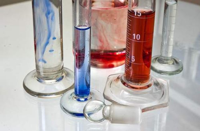 Chimistii francezi ar fi inventat pelerina invizibila