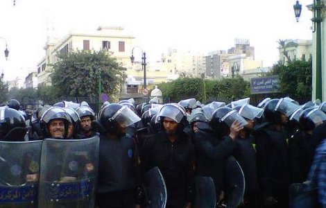 WikiLeaks dezvaluie metodele brutale ale politiei egiptene