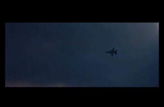 Propaganda pentru armata Chinei cu imagini din "Top Gun"