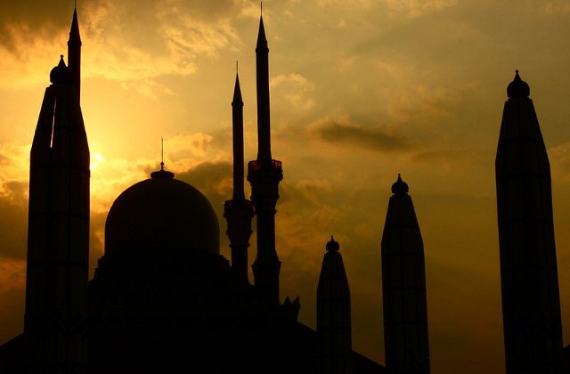 Conditiile in care proiectul Marii Moschei din Capitala va fi oprit