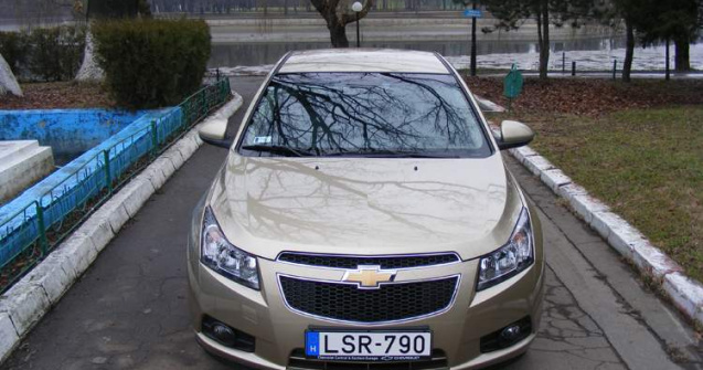 Drive test: Chevrolet Cruze 2.0 VCDi: Corect pana la capat