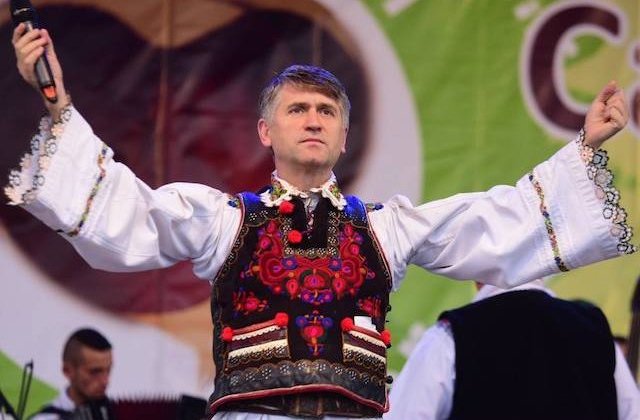 Dosarul in care preotul Cristian Pomohaci este cercetat pentru ca ar fi incercat sa corupa sexual un minor, preluat de Parchetul General