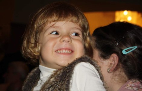 Povestea impresionanata a unei fetite diagnosticata cu leucemie