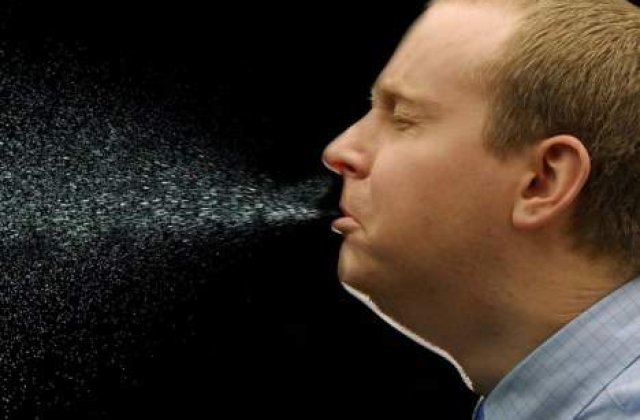 Un stranut poate contamina o camera intreaga