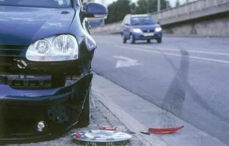 Atentie in trafic! Puteti fi loviti cu masina si apoi santajati!