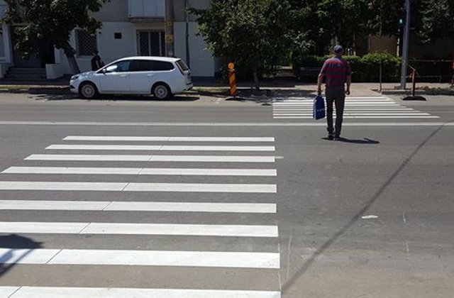 [FOTO] Trecere de pietoni inedita in Iasi