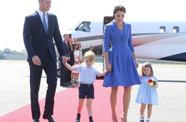 Top 8 reguli ale Casei Regale pe care Ducesa Kate si Printul William le-au incalcat
