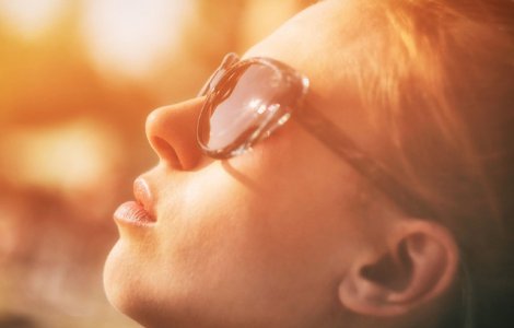  Top  7 modalitati de a preveni cancerul de piele (in afara de utilizarea cremei pentru protectie solara)