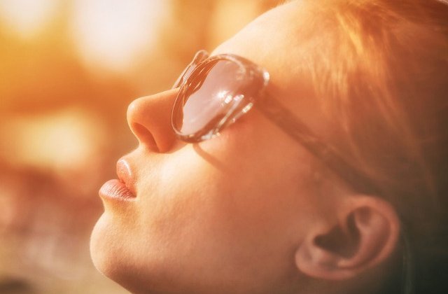 7 modalitati de a preveni cancerul de piele (in afara de utilizarea cremei pentru protectie solara)